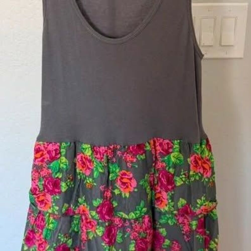 Decree Floral Tiered Dress Medium Charcoal Pink Rose Sleeveless Dress